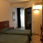 Hotel Ristorante Il Boschetto *