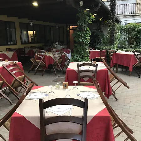 호텔 Ristorante Il Boschetto