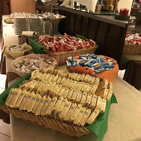 호텔 Ristorante Il Boschetto *