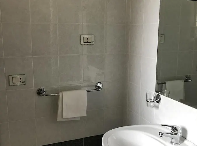 Ristorante Il Boschetto Hotel *