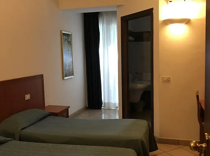 Hotel Ristorante Il Boschetto *