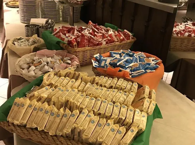 Hotel Ristorante Il Boschetto *